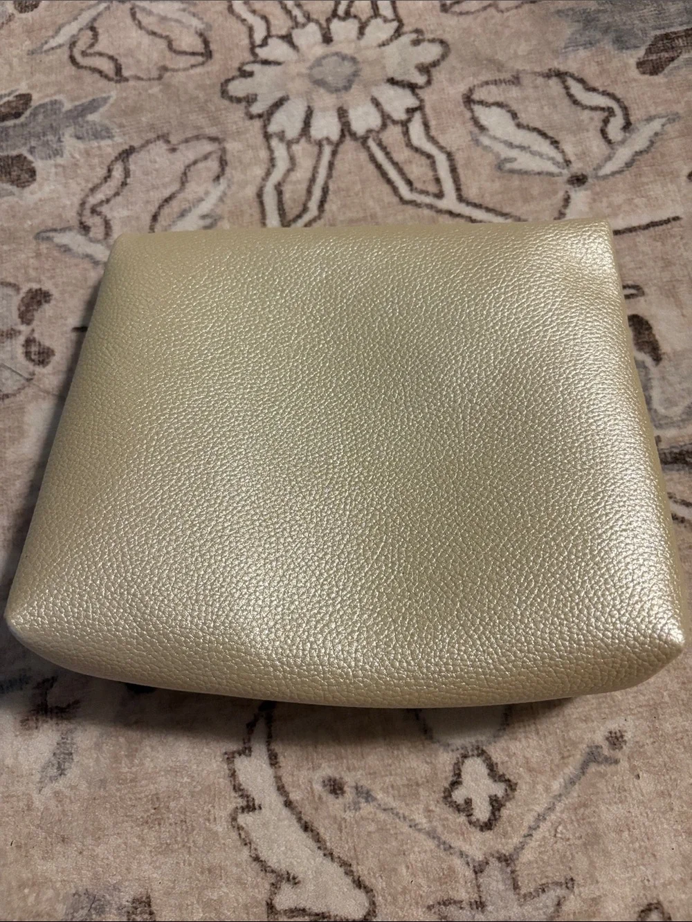Etihad Airways 20th Anniversary limited edition amenity bag